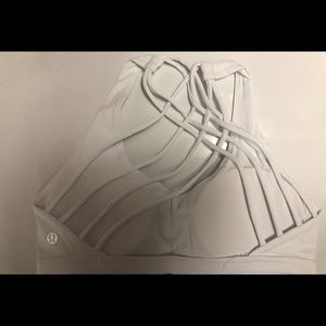 Lulu lemon free to be wild bra white size 8